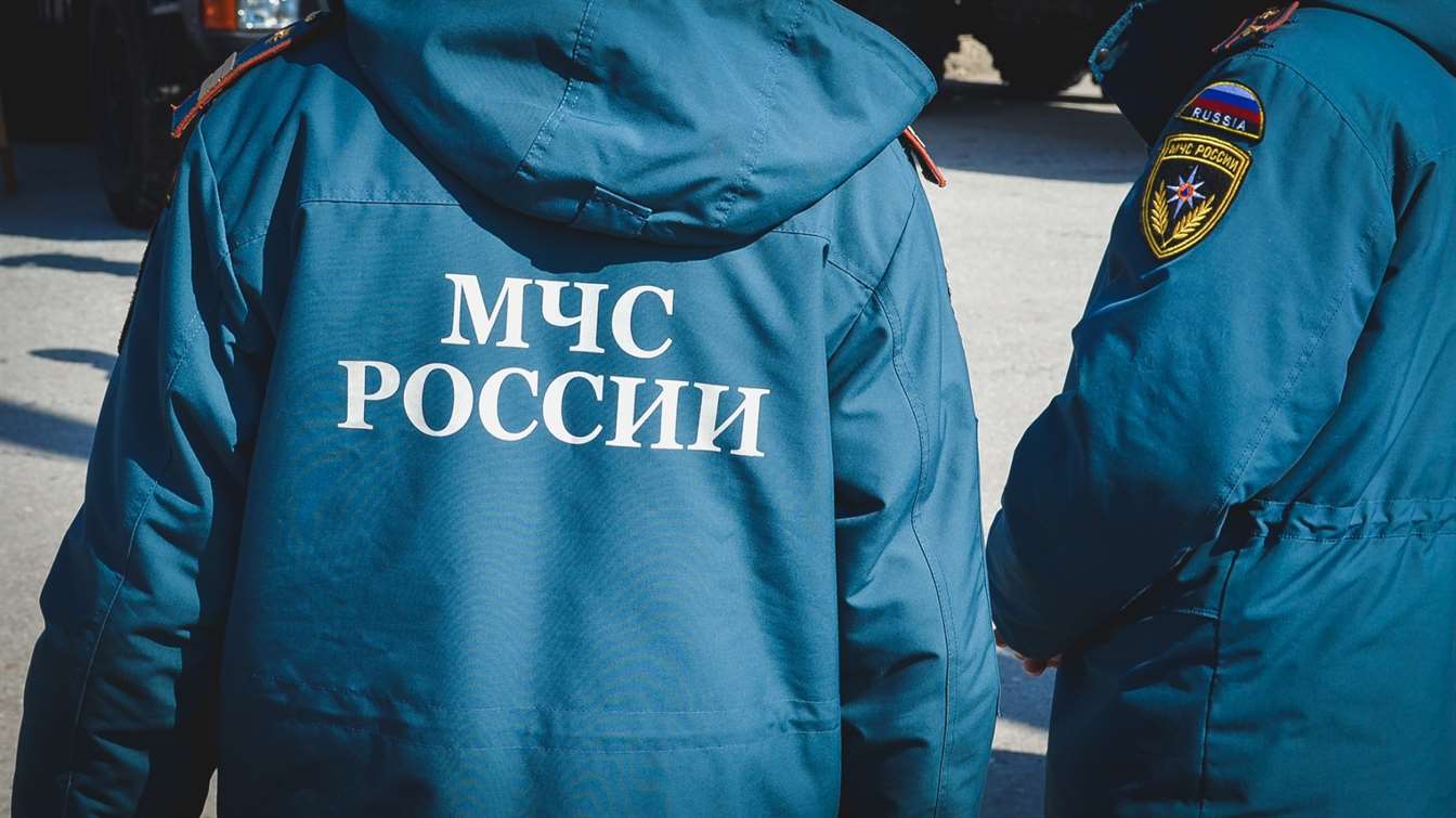 Сотрудники МЧС России продолжают оказывать помощь пострадавшим от паводка в Приморье