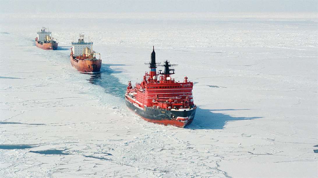 Инвестиции на два новых ледокола для Севморпути составят почти 60 млрд рублей