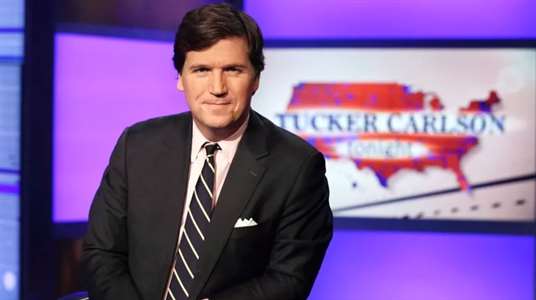 Такер Карлсон покидает Fox News после скандала с Байденом