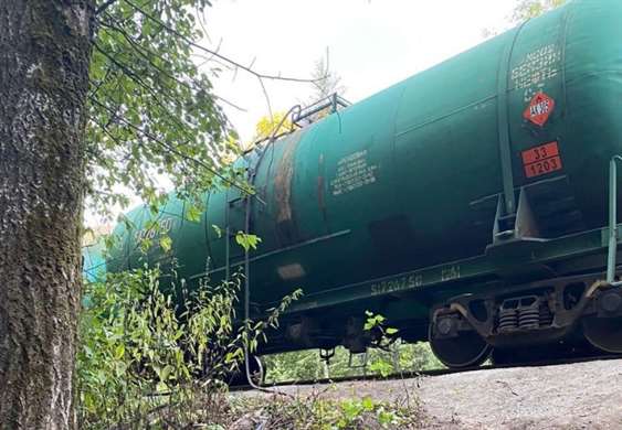 Свердловская полиция направила в суд дело о краже нефтепродуктов с железнодорожных вагонов