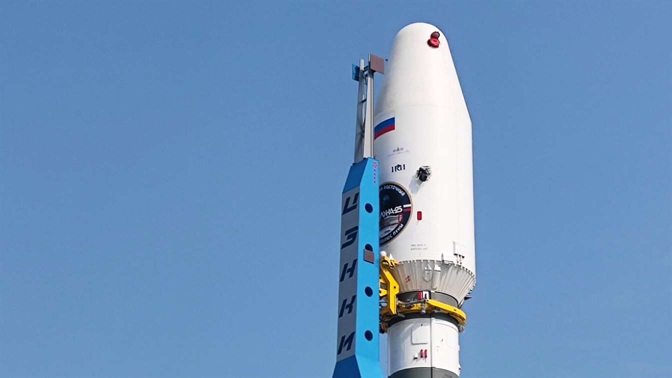 Российская лунная станция «Луна-25» успешно вышла на орбиту Луны