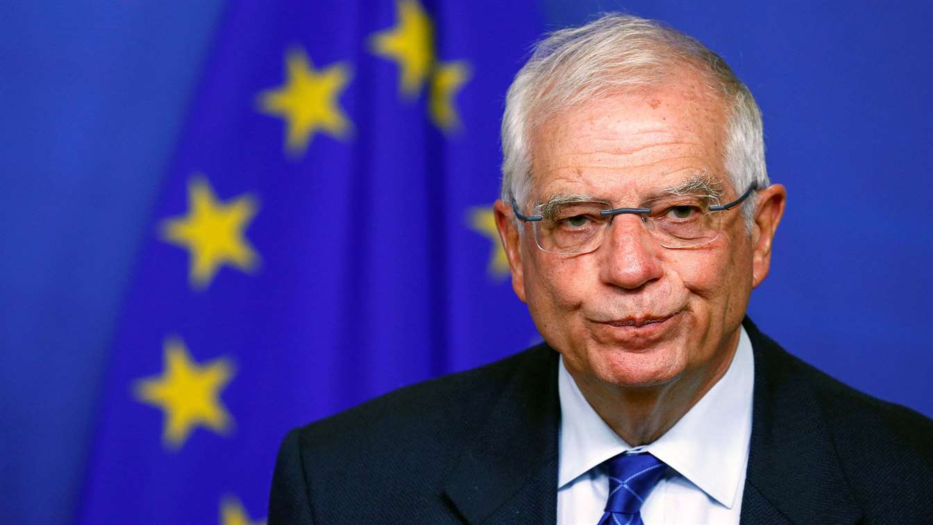 Глава дипломатии ЕС назвал Россию бензоколонкой с атомной бомбой