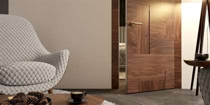 В компании DOOR2DOOR СПб увеличился ассортимент входных дверей Premium-класса
