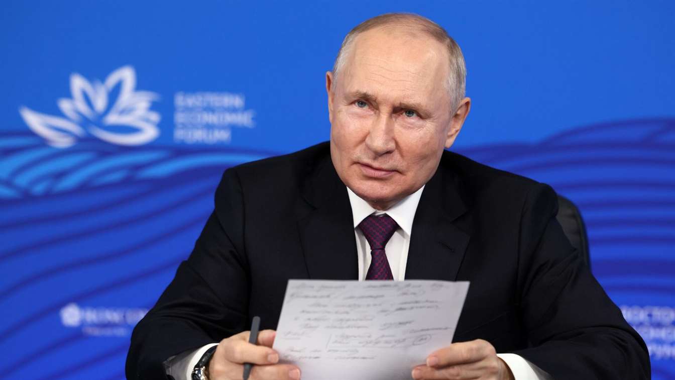 Путин внес законопроект о национальном празднике в честь воссоединения с новыми регионами