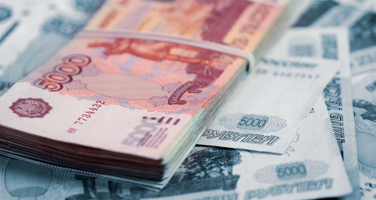 Малый бизнес повысил зарплаты сотрудникам в связи с дефицитом кадров