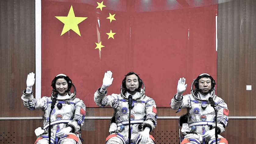 Китай лидирует в военно-космической гонке