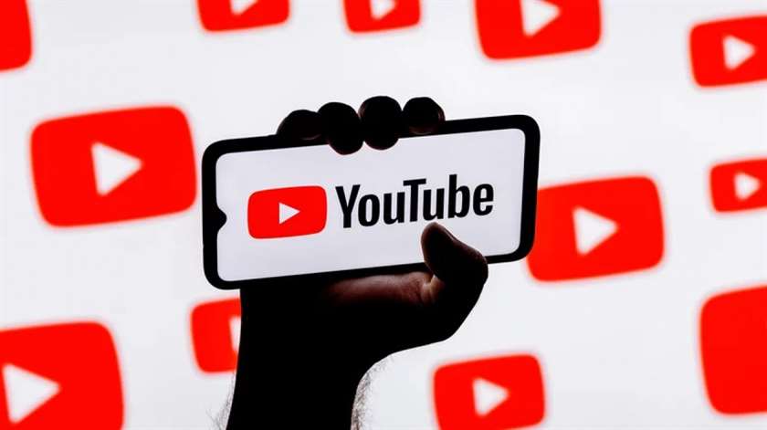 YouTube обвинили в слежке за детьми