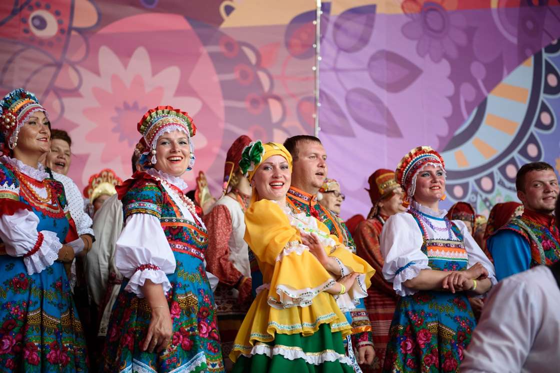 Четыре сцены и восемь тематических площадок ждут гостей фестиваля «Русское поле» в «Коломенском»