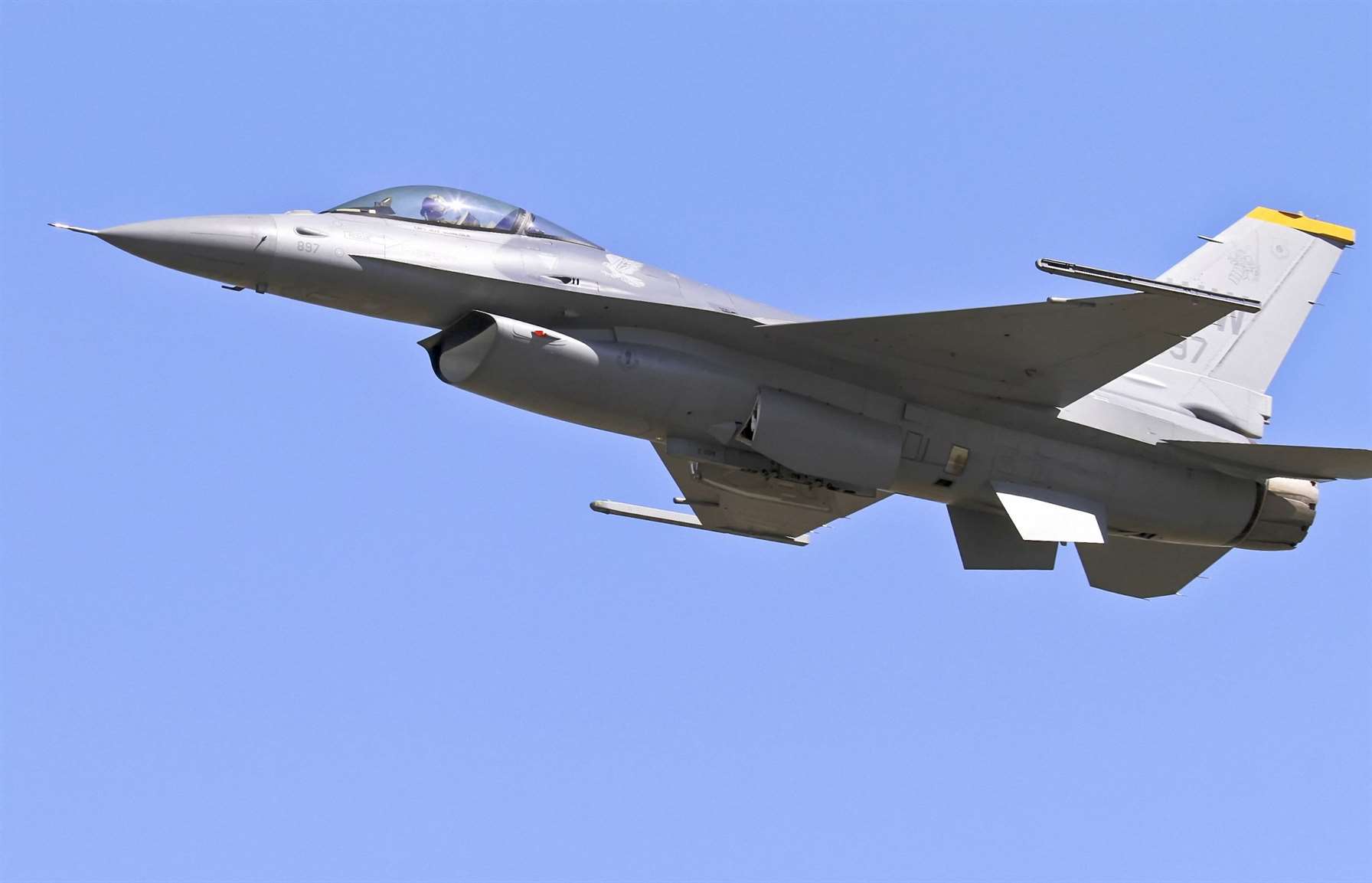 Дания и Нидерланды обучат украинских летчиков полетам на F-16