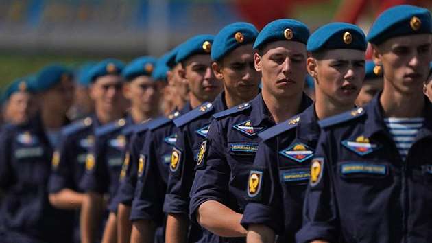 Праздник «голубых беретов». 2 августа в России отмечают День ВДВ