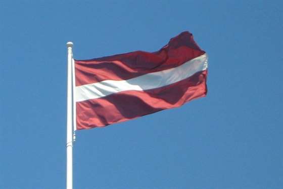 Латвия усиливает контроль на границе с Беларусью из-за мигрантов и конфликта на Украине