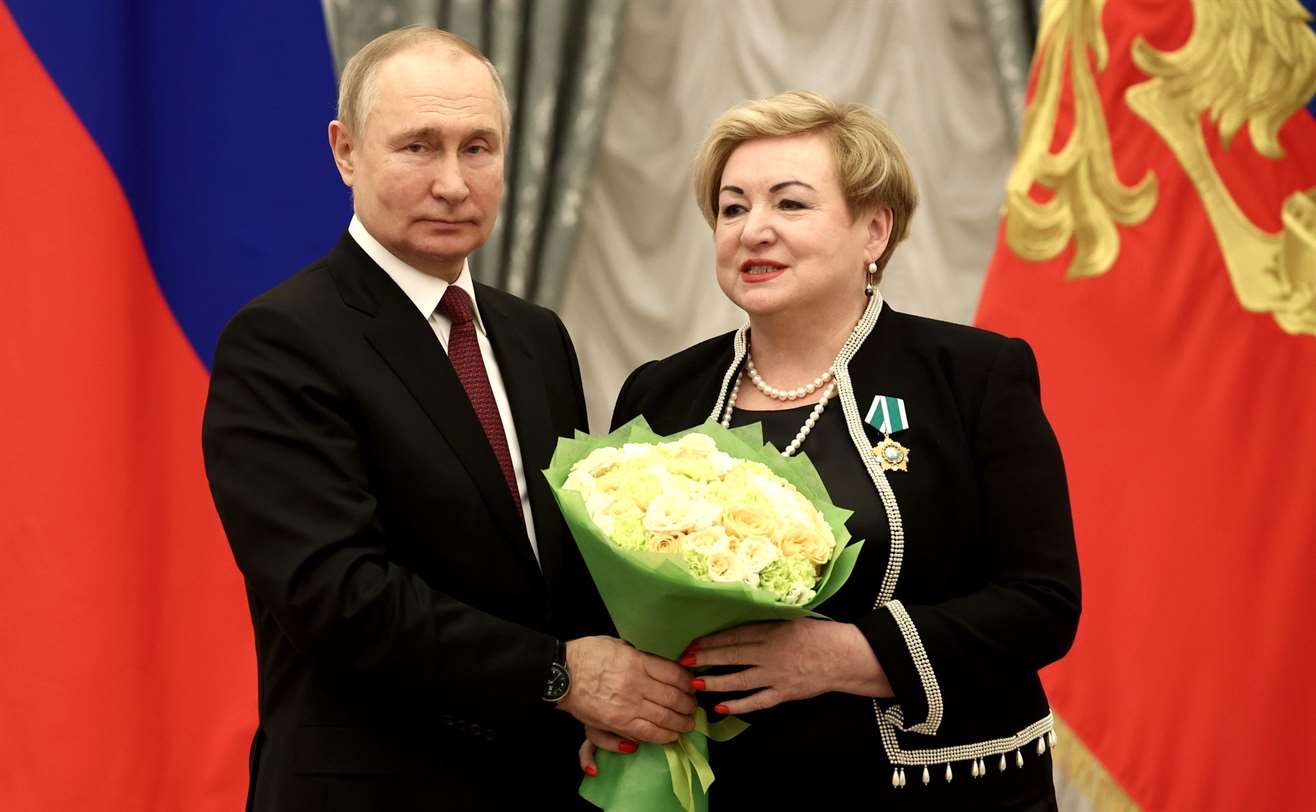 Путин наградил председателя Ассамблеи народов России орденом Дружбы