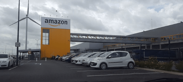  Amazon оштрафовали во Франции
