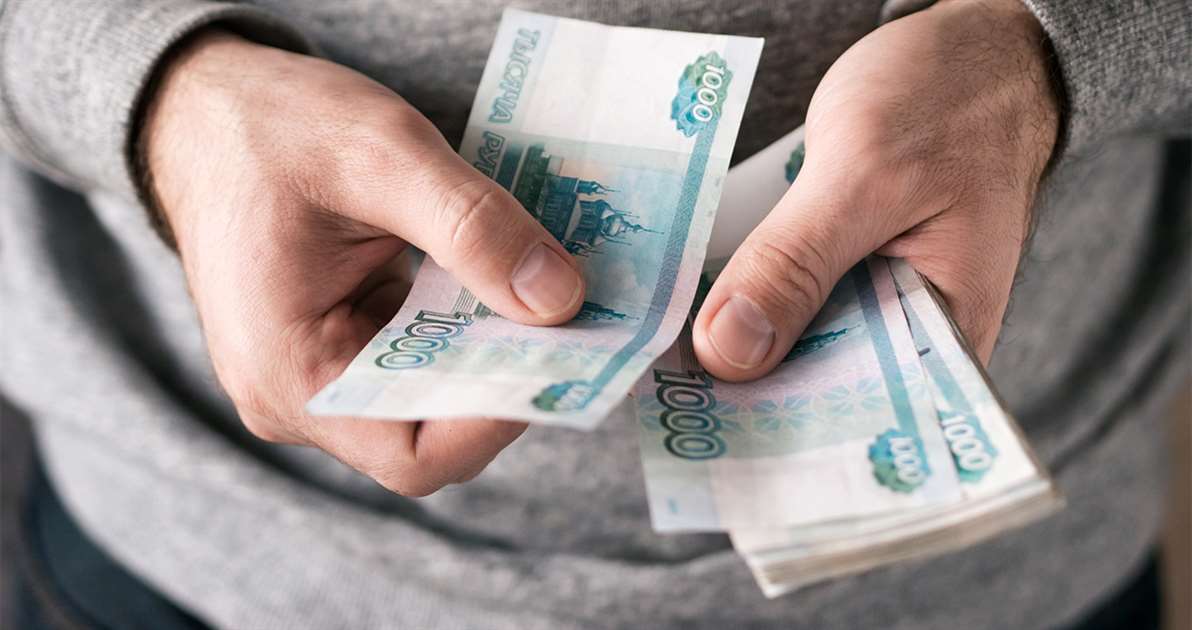 Студент из Нижнего Новгорода получил 100 тысяч рублей за незаконное обвинение в поджоге военкомата